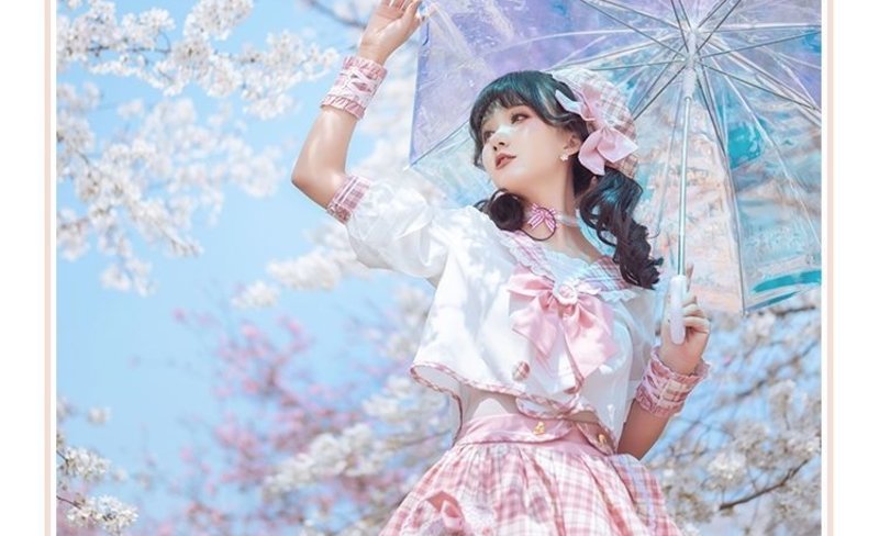 Lolita Dress Up Experience in Osaka