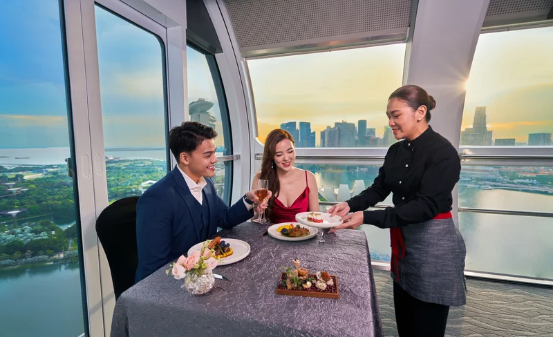 165 Sky Dining by Singapore Flyer