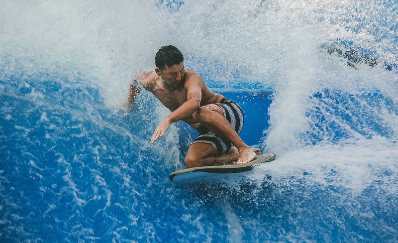 Surfing Experience by Flow House Bangkok