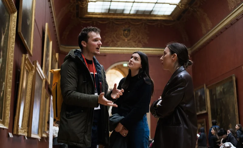 Louvre Museum masterpieces tour with reserved entry in Paris