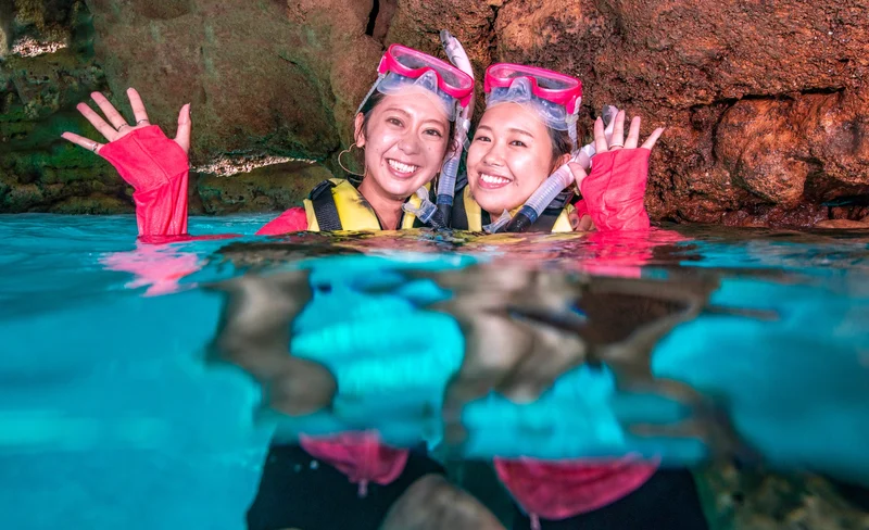 青の洞窟体験シュノーケル/ダイビング・沖縄美ら海水族館入館チケット