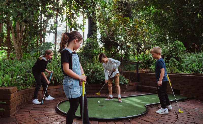 Glow Golf Experience in Wanneroo Botanic Gardens