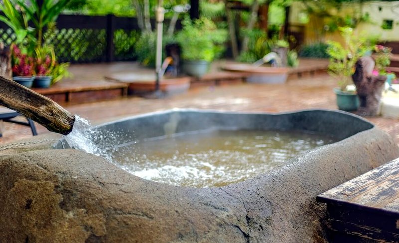 Outdoor Hot Spring at Spendtime Coffee