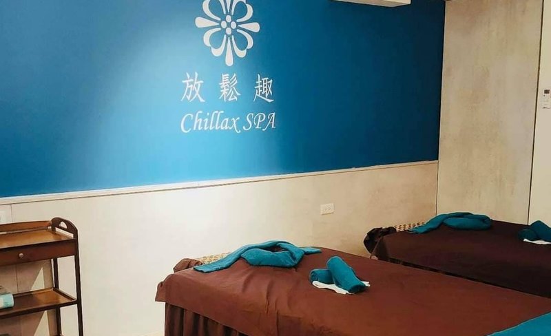 Oil Massage, Ear Cleaning, Ear Candle, Pregnancy Massage, Facial Care, and Waxing at Chillax SPA