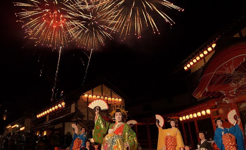 Enjoy special fireworks at Nikko Edomura & Visit NikkoToshogu Shrine