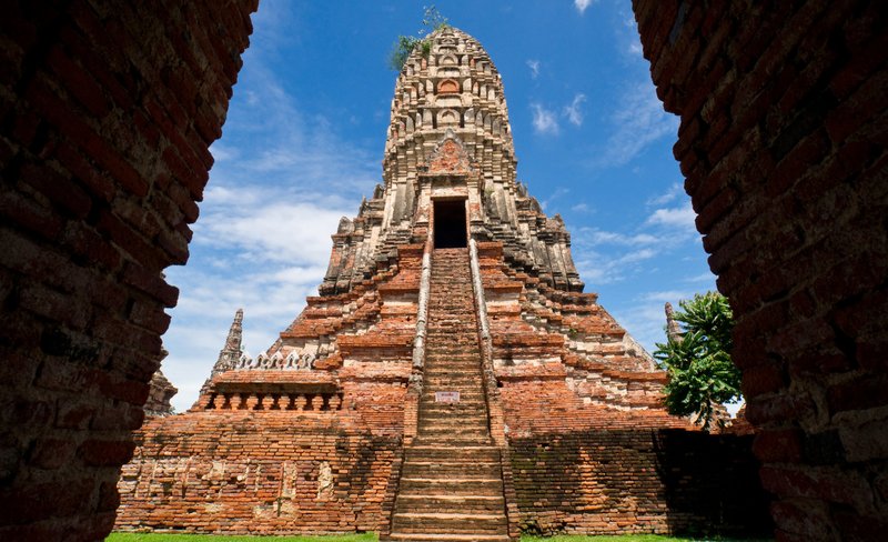 Ayutthaya Day Tour: Wat Yai Chai Mongkhon, Bang Pa-In Royal Palace & More