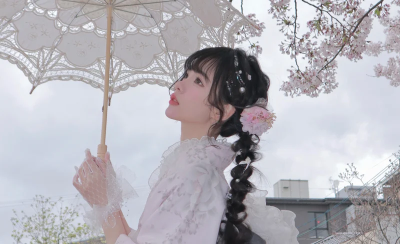 Kyoto Kimono Rental Experience & Japanese Style Makeup & Photo Shoot (Ookini Fushimi Inari Store)