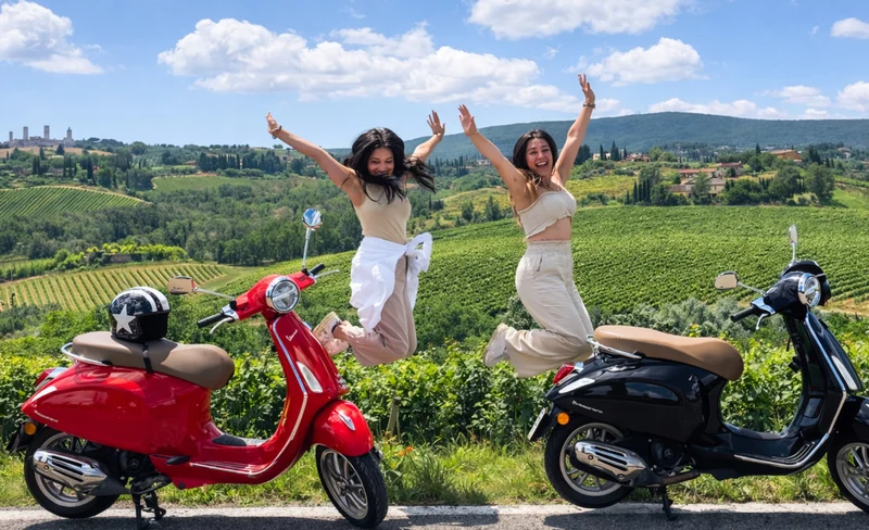 From Florence: Small-Group Tuscany Vespa Tour with Lunch & Wine