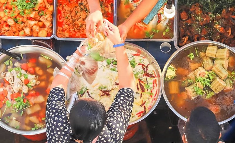 Chiang Mai Foodie Tour – Night Market Thai Food Tour