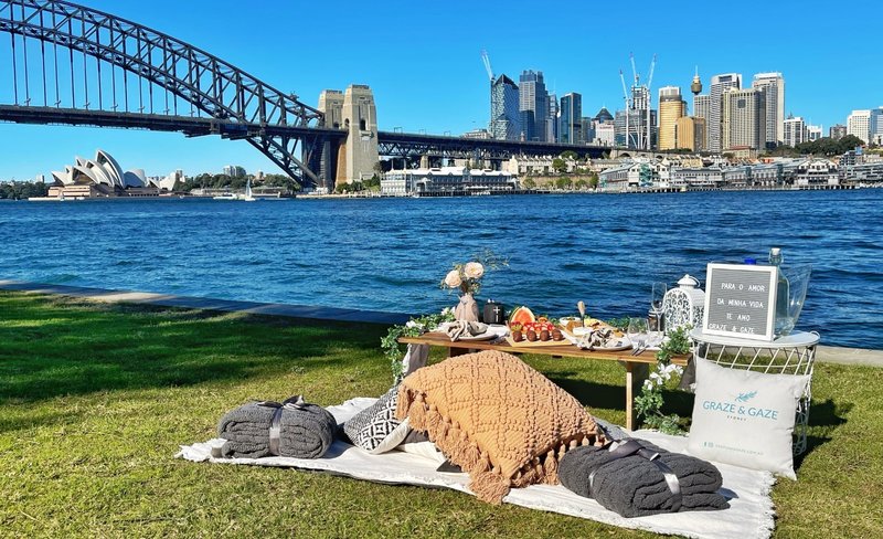 Blues Point Private Luxury Picnic Experience in Sydney