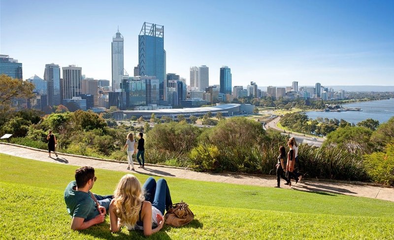 City Highlights and Wildlife Park Guided Day Tour from Perth