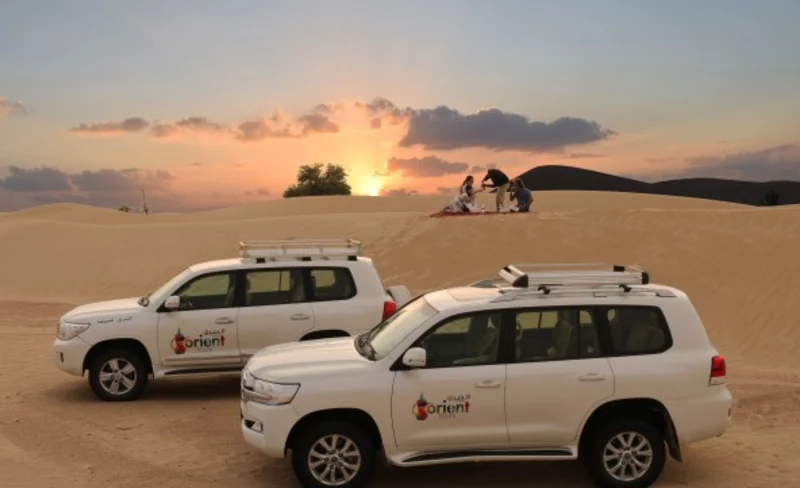 Overnight Dubai Desert Safari: Stay in Igloo Tent or Ensuite Cabin