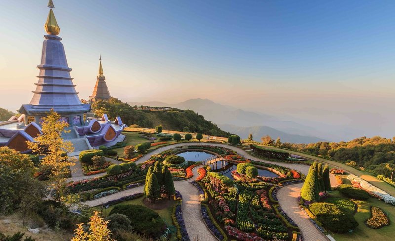 Doi Inthanon National Park and Pha Dok Siew Day Tour from Chiang Mai