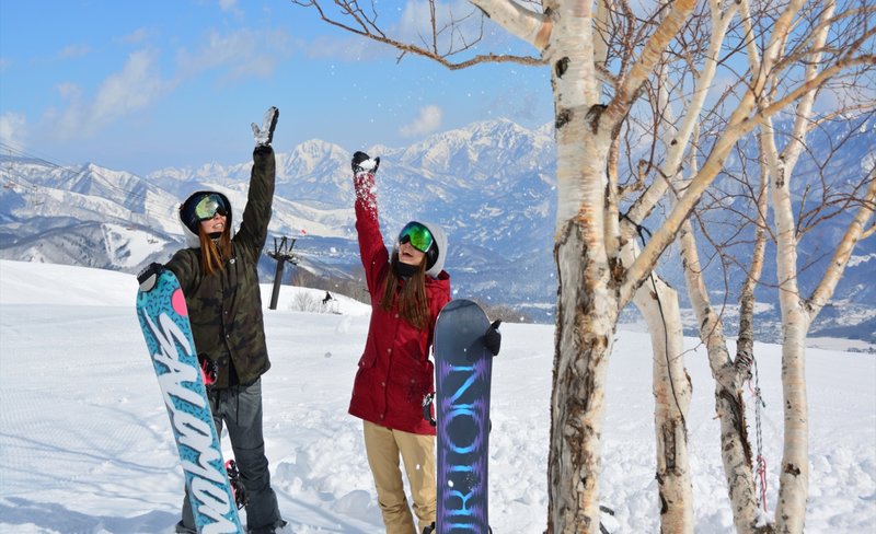 Hakuba Goryu Snow Resort Chair Lift and Ski Experience in Nagano