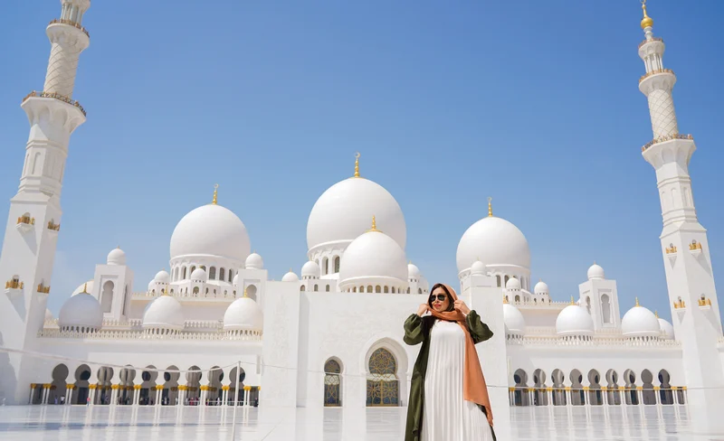 Dubai Sheikh Zayed Grand Mosque & Qasr Al Watan Day Tour