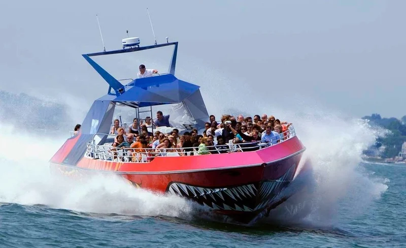 Codzilla Thrill-boat Ride in Boston
