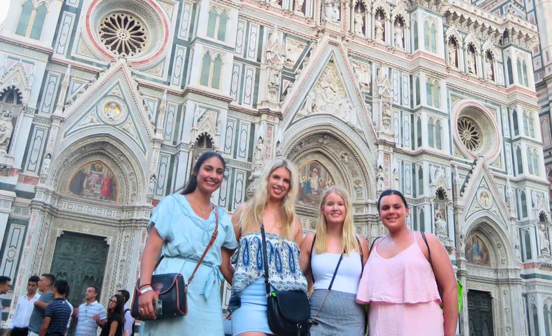 Florence Evening City Highlights & Aperitivo Experience