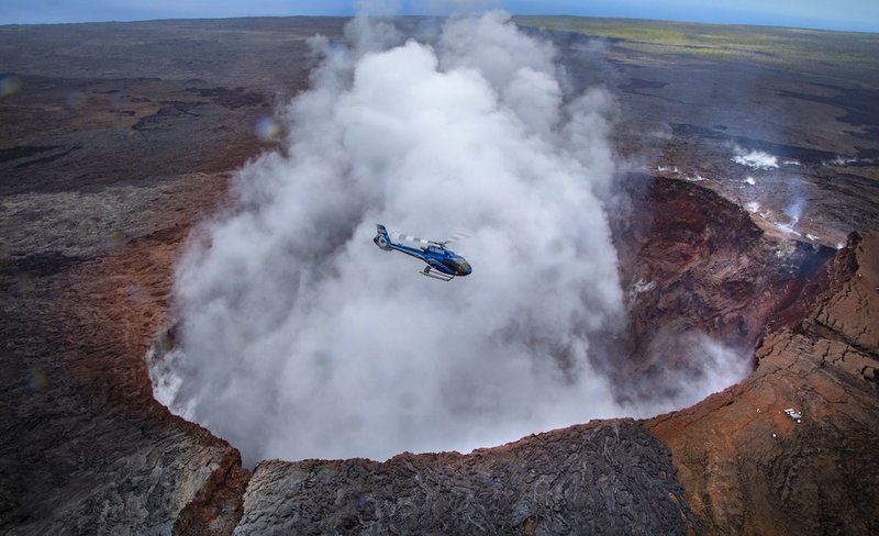 Blue Hawaiian Circle of Fire Tour from Hilo