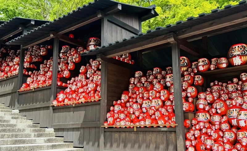 Day trip to Katsuo-ji Temple, a popular Instagram spot in Japan: Katsuo-ji Temple & Arashiyama & Kiyomizu-dera Temple/Uji Byodo-in Temple & Nara Todai-ji Temple & Nara Park deer feeding. Departures from Osaka/Kyoto.