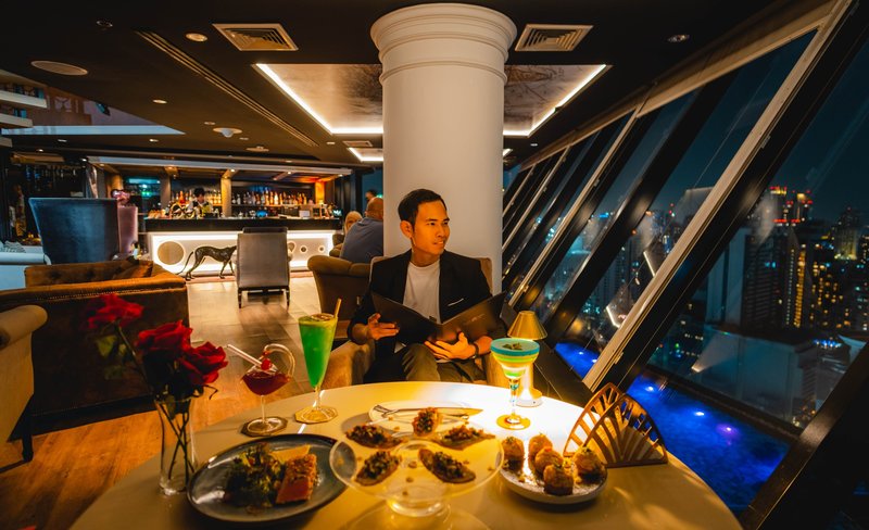 Axis&Spin Rooftop Sky Lounge and Bar in Bangkok in the Continent Boutique Hotel Bangkok Sukhumvit by Compass Hospitality