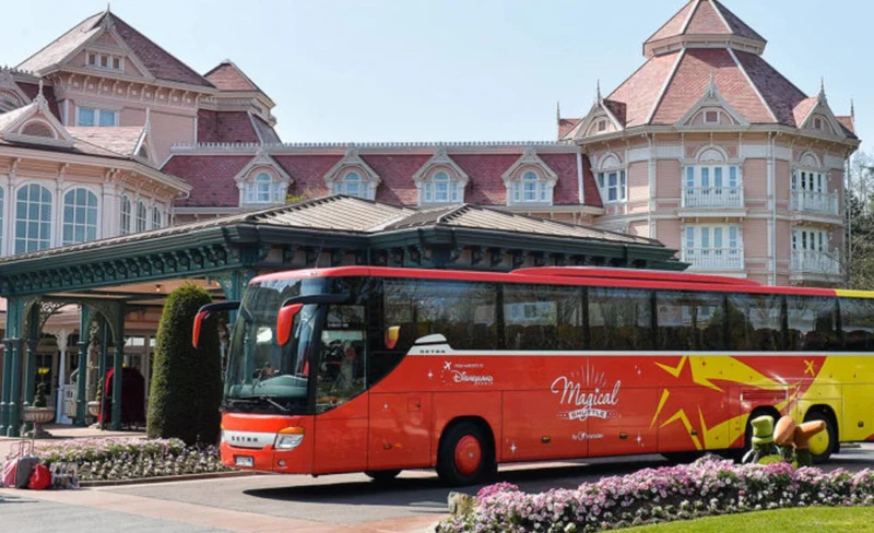 Paris Charles de Gaulle Airport/ Paris-Orly Airport - Disneyland Paris bus by Magical Shuttle
