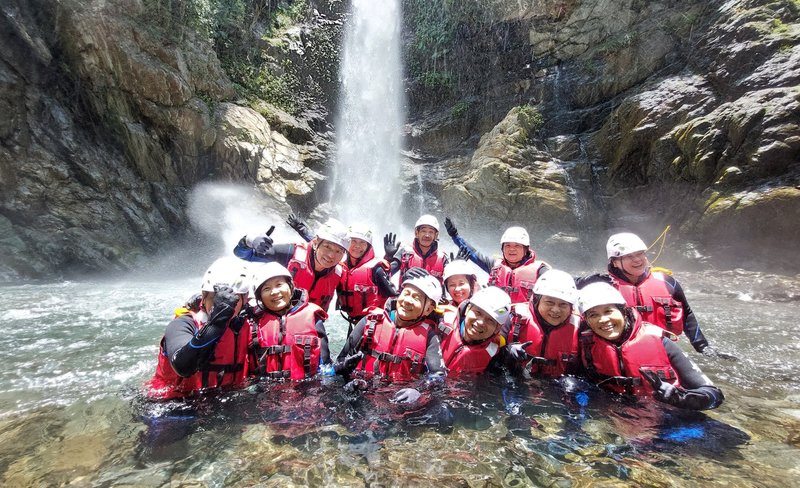 Jinyue Waterfall and Lupi River Trekking in Yilan