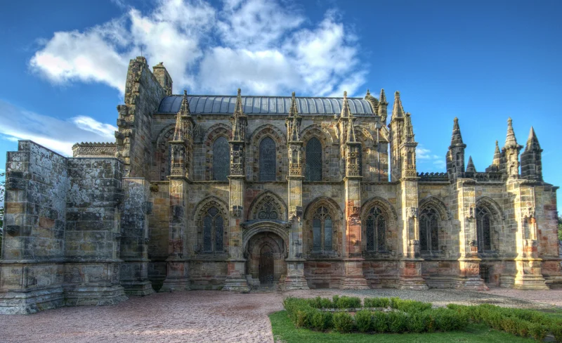 Rosslyn Chapel, Borders & Glenkinchie Distillery Tour from Edinburgh