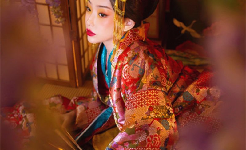 Oiran Dress Up and Photoshoot Experience in Kyoto