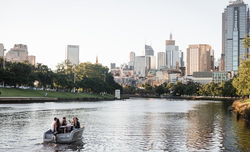 Electric Picnic Boat Rental in Melbourne