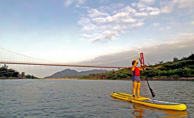 Stand Up Paddleboarding at Shuang River from Fulong Beach