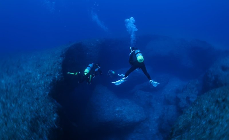 PADI Underwater Photographer in Okinawa with PADI 5 Star IDC