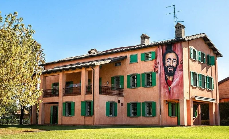 Casa Museo Luciano Pavarotti ticket in Modena