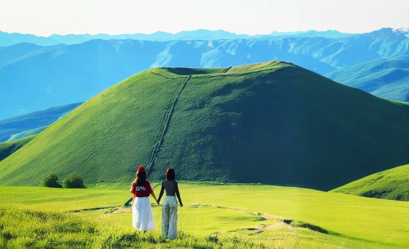 [Popular Choice] Kyushu Kumamoto Aso Day Trip | Kumamoto Castle Tour, Aso Volcano Wonders, Kusasenri Stroll, Volcano Museum Visit, Aso Roadside Station | Departure from Fukuoka or Kumamoto