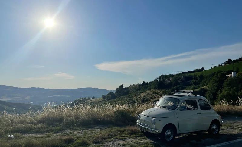 Bologna Vintage Fiat 500 Small Group Panoramic Tour
