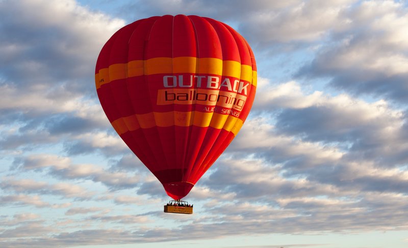 Alice Springs Early Morning Hot Air Balloon Experience