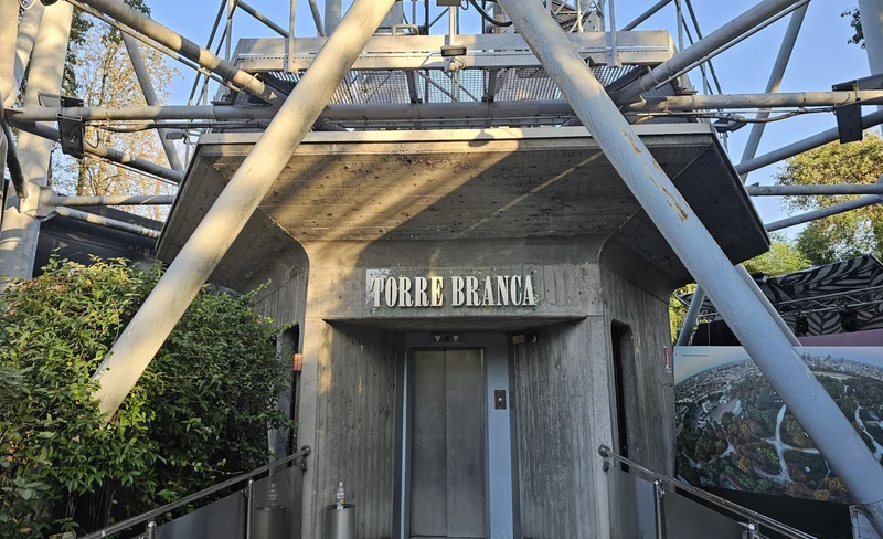 Torre Branca and Sforza Castle tour in Milan