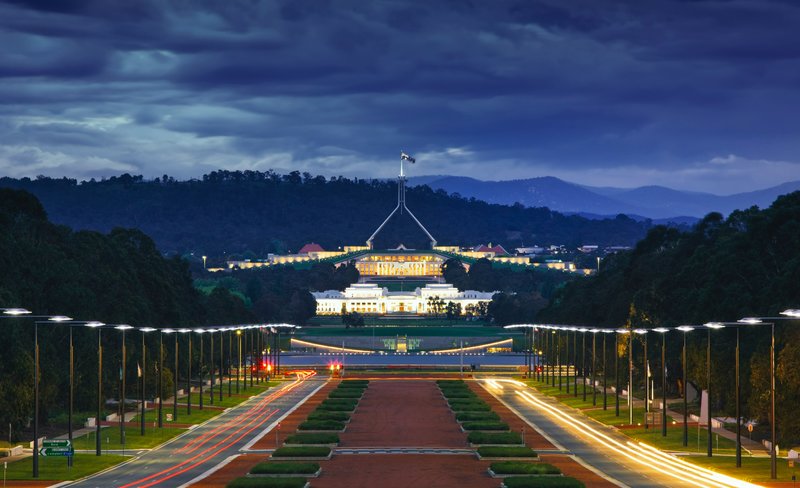 Canberra Day Tour with Chinese Speaking Guide