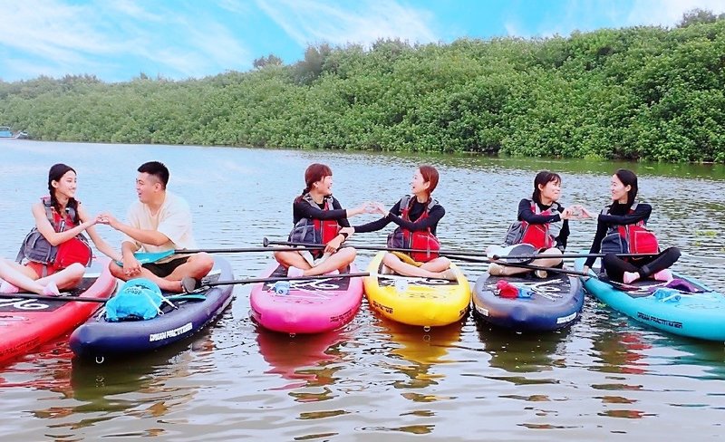 Lanyang River Canoe and SUP Experience in Yilan