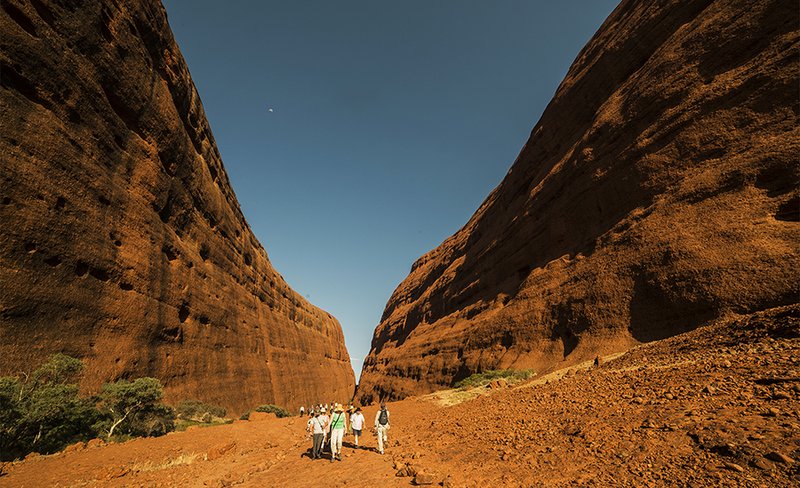 [Chinese-speaking tour guide] Kata Tjuta and Uluru Sunset Tour