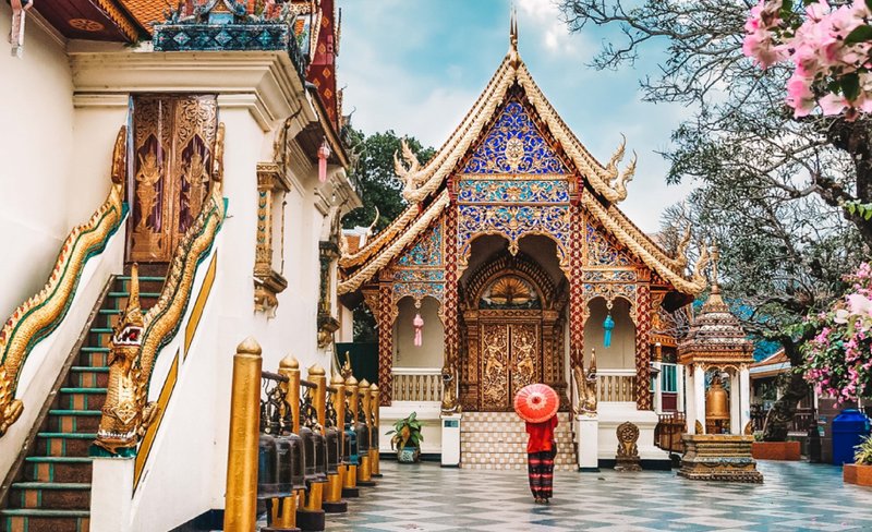 Doi Suthep and Wat Pha Lat Sunrise Half Day Tour