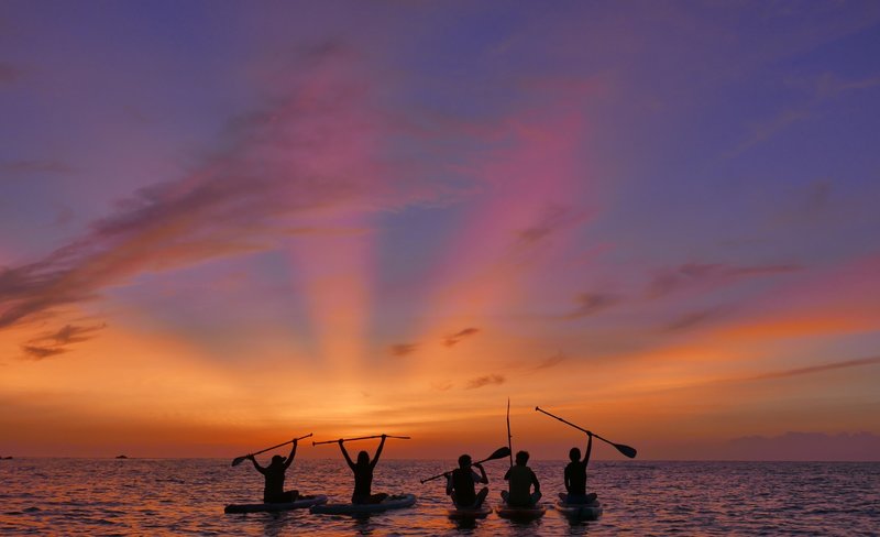 East Coast Sunrise SUP & Snorkeling Experience in Taitung