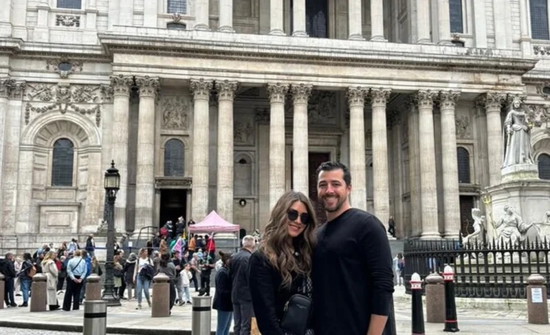 Layover private black cab tour in London