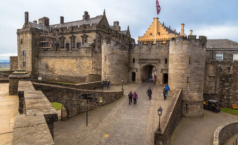 Loch Lomond, Stirling Castle and The Kelpies day tour from Edinburgh