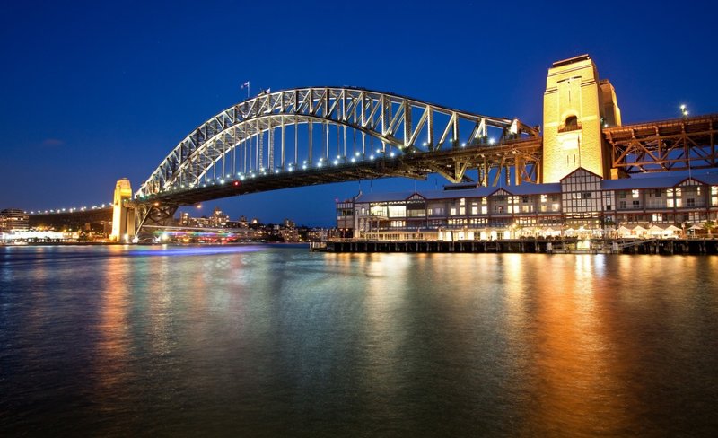 Private Sydney by Night Sightseeing Tour