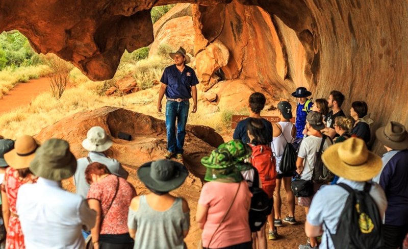 Uluru Guided Day Tour from Alice Springs or Ayers Rock Resort