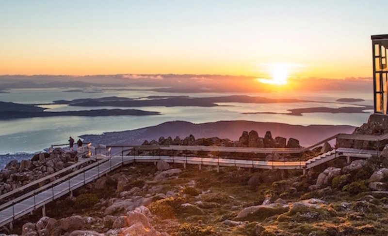 2D Hobart & Bruny Island Sightseeing Tour from Tasmania