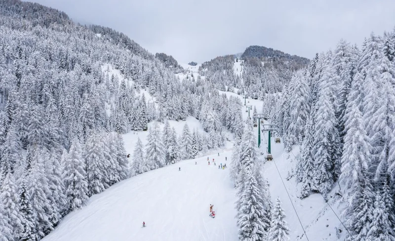 6 Days/5 Nights Xin Jiang JiangJun Mountain Ski Resort