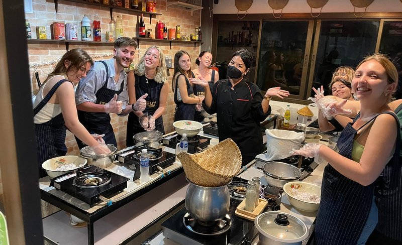 Tingly Thai Cooking School Experience in Bangkok