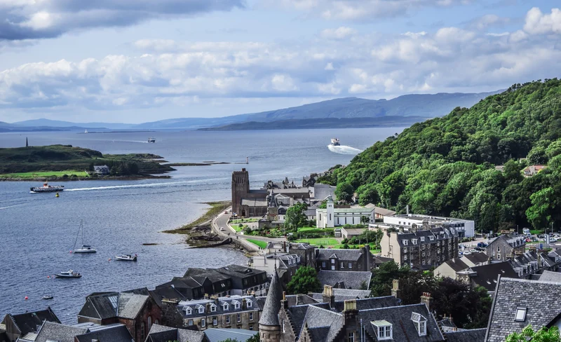 Oban, Glencoe, Highlands Lochs & Castles Day Tour from Glasgow