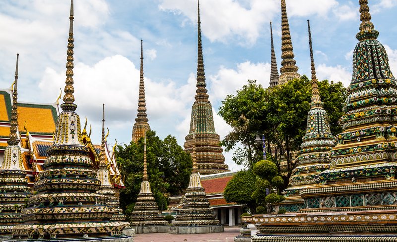 Bangkok Wat Pho & Wat Arun Walking Tour
